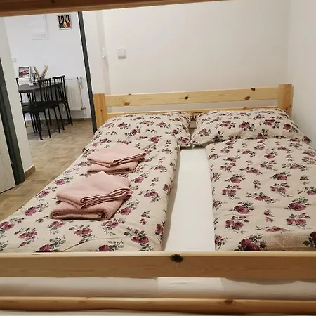 U Foglu Tvorihraz